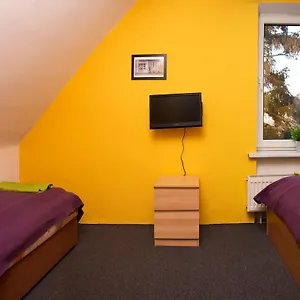marymont-hostel.warsawhotelspoland.com/